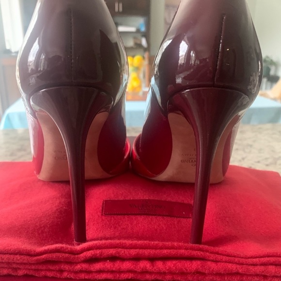 EUC Limited Edition Valentino Garavani Rouge Absolute Red Leather D\'Orsay Pumps main image 2